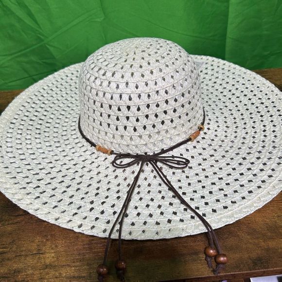 NWT Women's Straw Lace Wide‎ Brim Floppy Hat One Size White - Picture 2 of 5